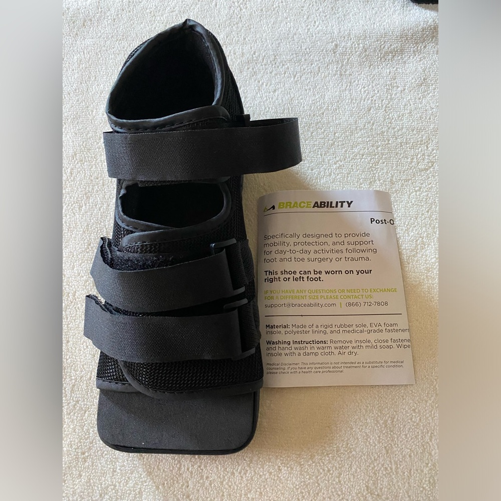 Black Post-Op Walking Shoe - Left/Right Adjustable